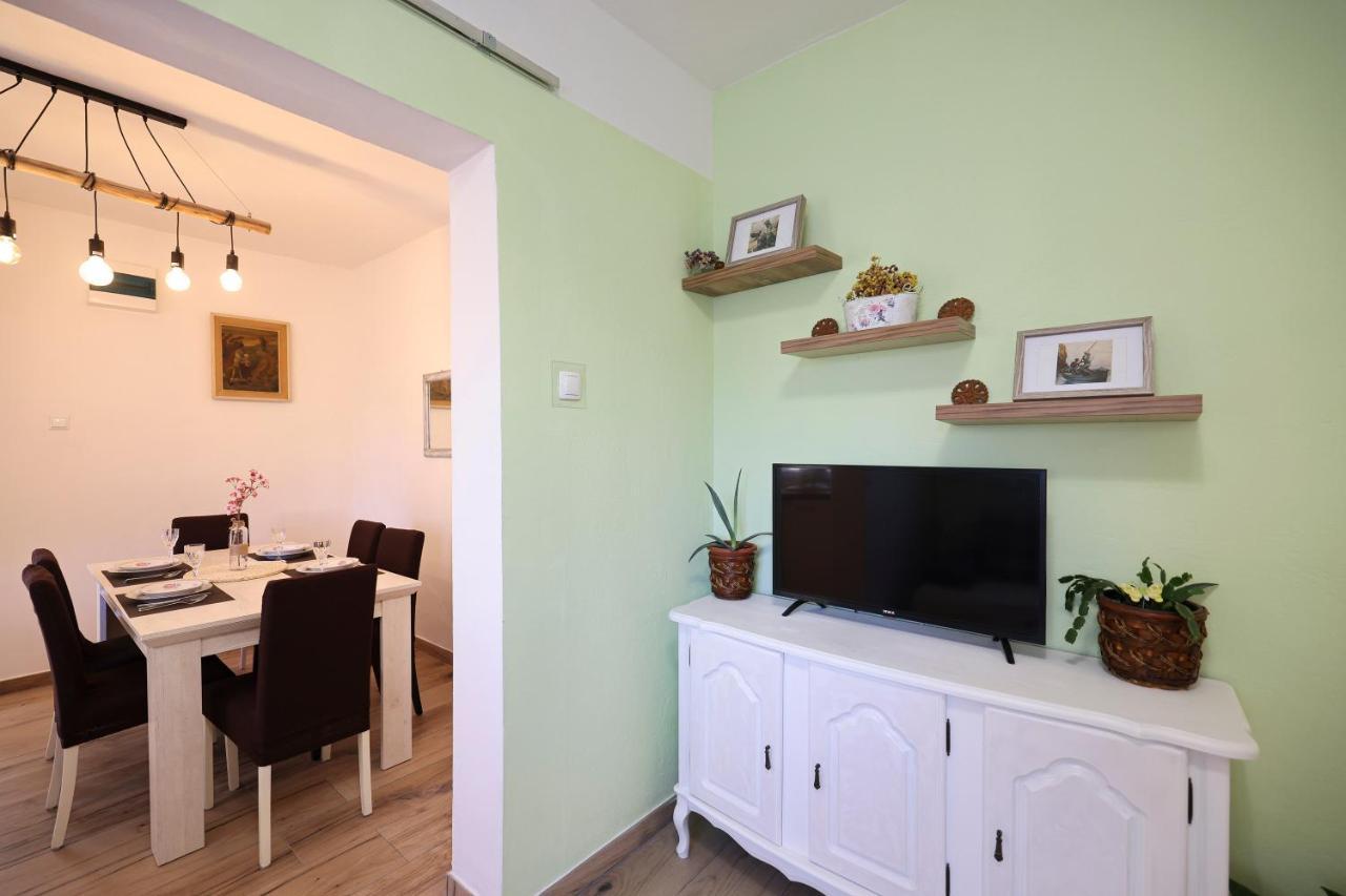 Apartment Rustica Zadar With Exclusive Use Of The Pool-Ground Floor Exterior foto